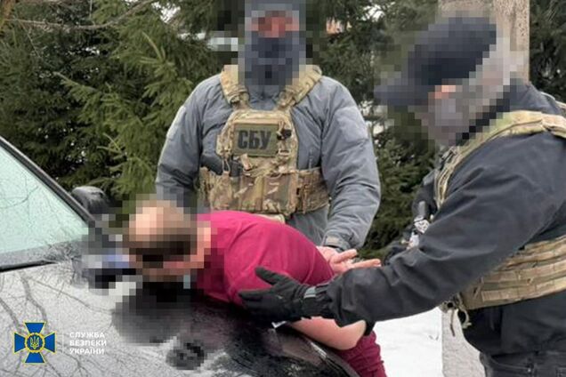 'Тариф' достигал 24 тыс. долларов: СБУ и Нацполиция ликвидировали десять схем для уклонистов в разных регионах Украины. Фото