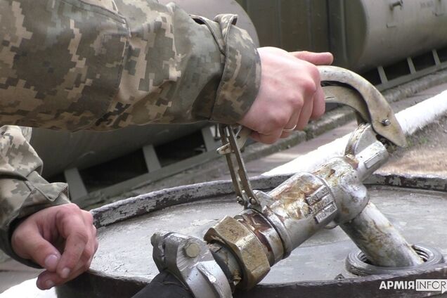 Армії треба дозволити заправляти військові машини будь-яким методом