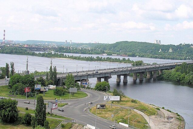 Стан мосту Патона в Києві: у КМДА розповіли, чи можна використовувати об'єкт