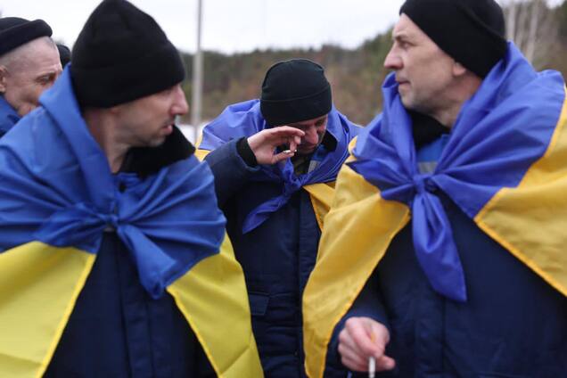 Найстаршому звільненому — 59 років, наймолодшому — 27, у деяких критично низька вага: Лубінець розкрив подробиці про повернених з полону РФ українців