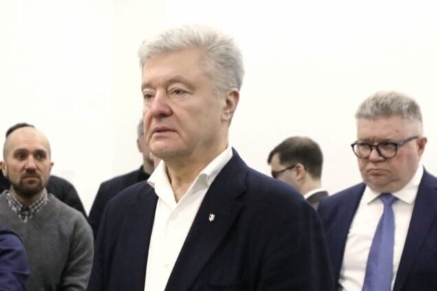 Порошенко выразил надежду на законное решение Верховного Суда по санкциям