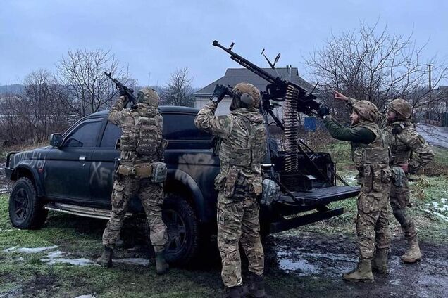 Росія атакувала Україну двома балістичними ракетами та 117 дронами: сили ППО знешкодили 98 цілей