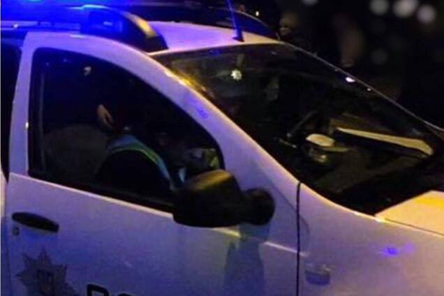 В Ивано-Франковске мужчина открыл стрельбу возле магазина, его задержали