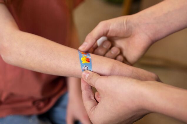 'Порізала пальчик Оленка...' Мережу спантеличила загадка для першокласників за програмою 'Інтелект України'