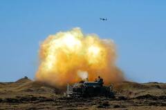 Поки світ зосереджений на Ірані, Росія планує новий наступ в Україні – Bloomberg