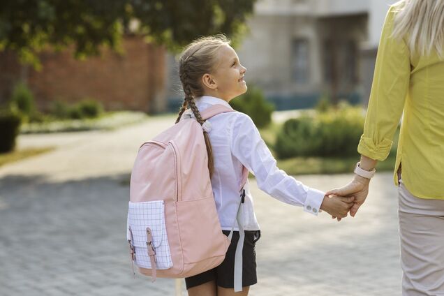 В Киеве начался прием в 1-х классы: кого возьмут в школу в первую очередь