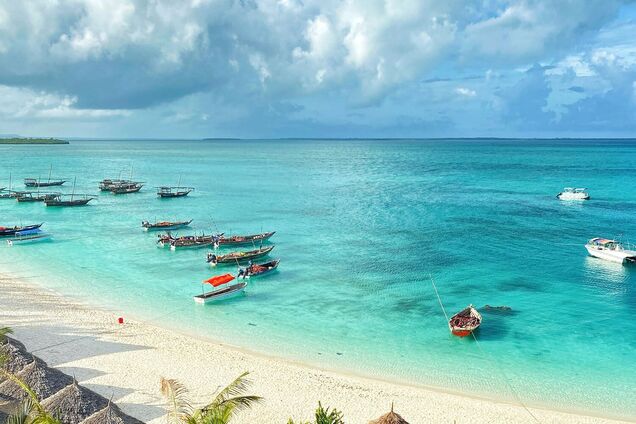 Жара до +30: лучшие направления для отпуска в апреле