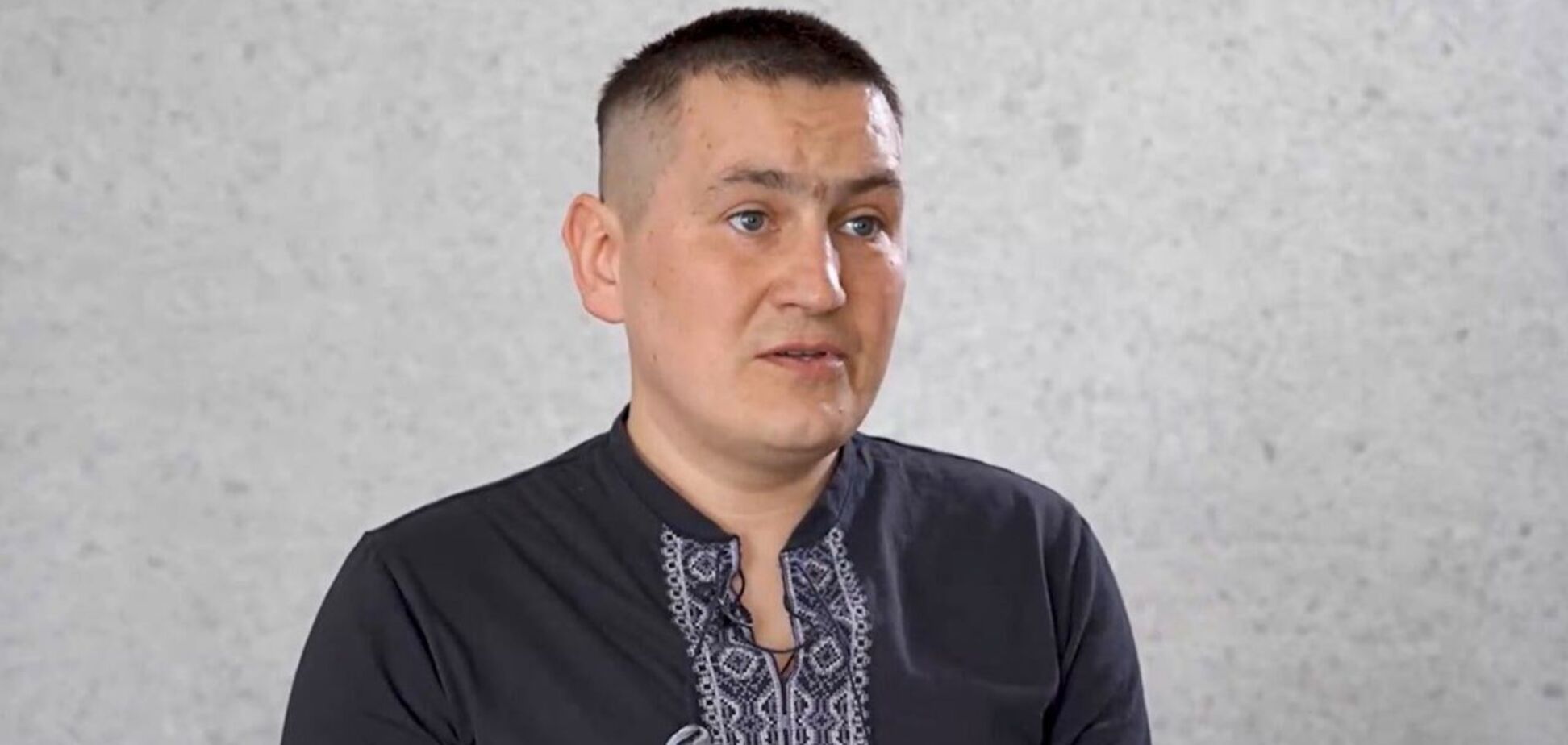 'Росіяни по нам стріляли, як в тирі': рятувальник з Маріуполя розповів свою історію музею 'Голоси мирних' Фонду Ріната Ахметова