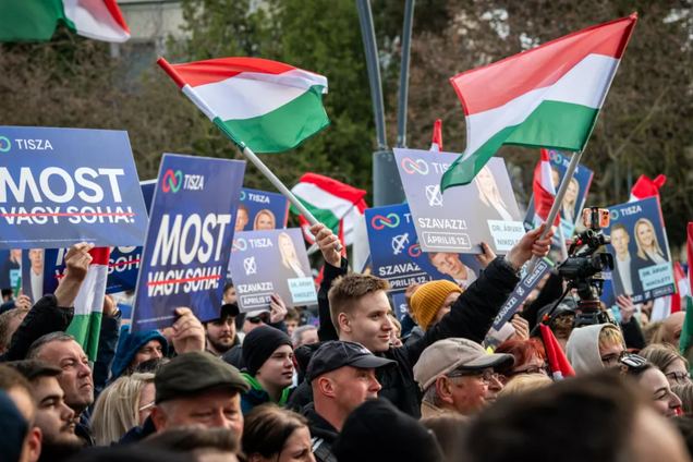 'Тиса' випереджає партію Орбана в усіх категоріях: що показало опитування перед виборами