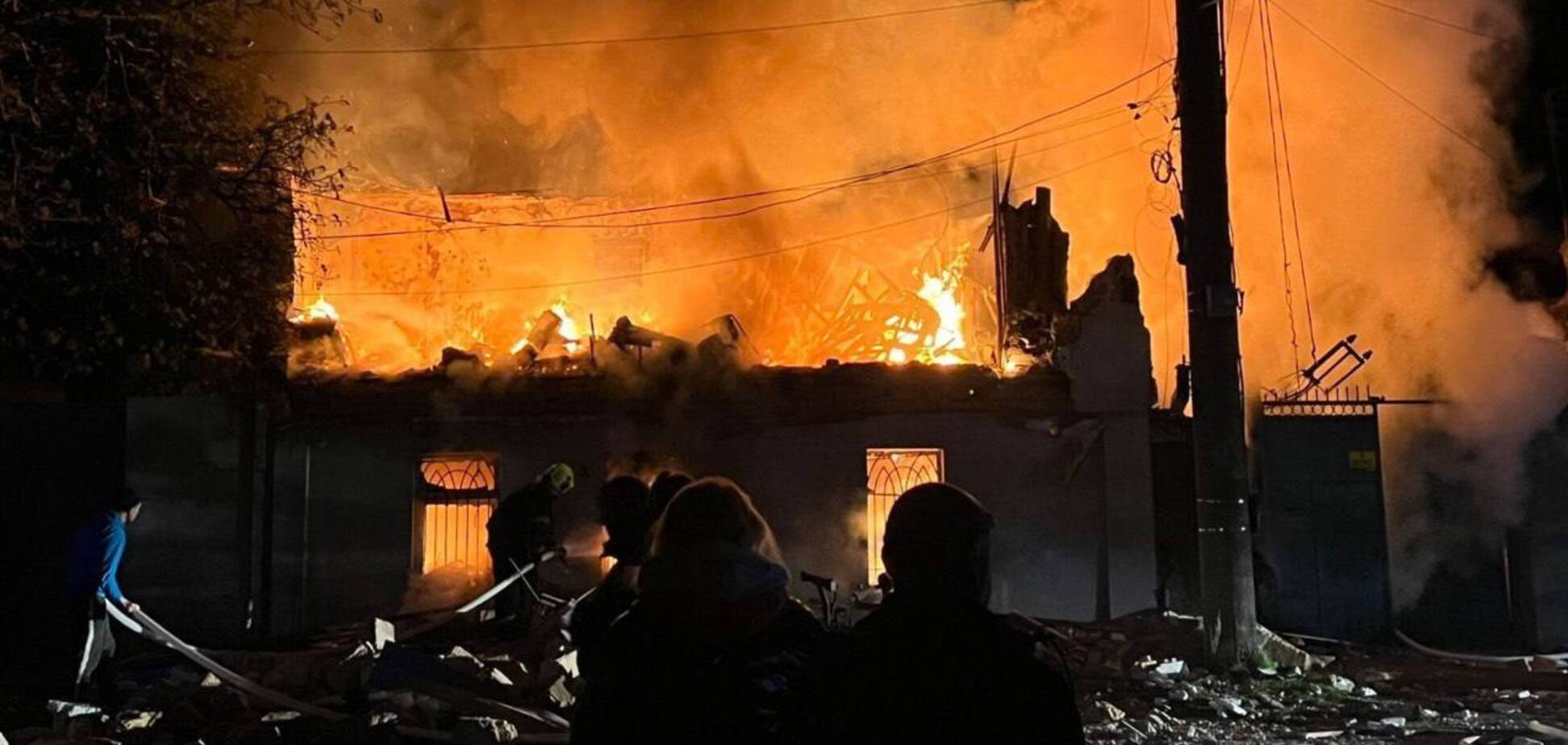 В Одесі внаслідок ворожої атаки загинуло двоє людей, є постраждалі. Фото