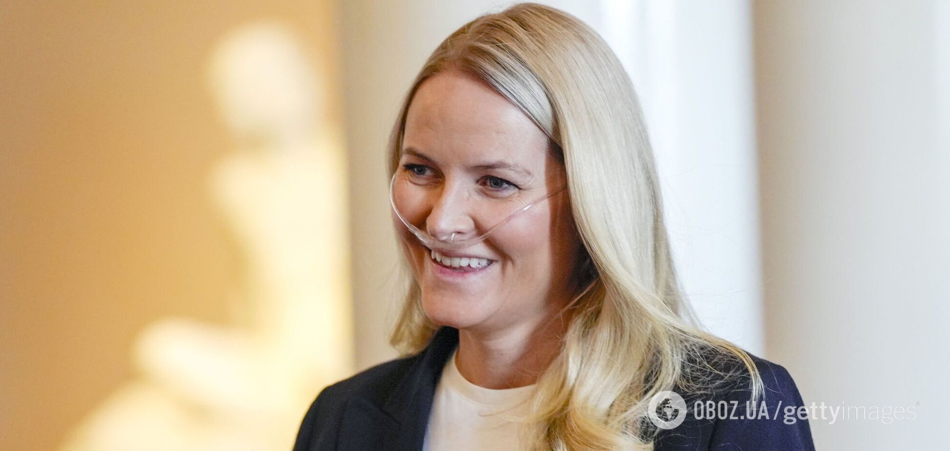 Кронпринцеса Норвегії з'явилася на офіційному прийомі з кисневою трубкою: що відомо про її діагноз