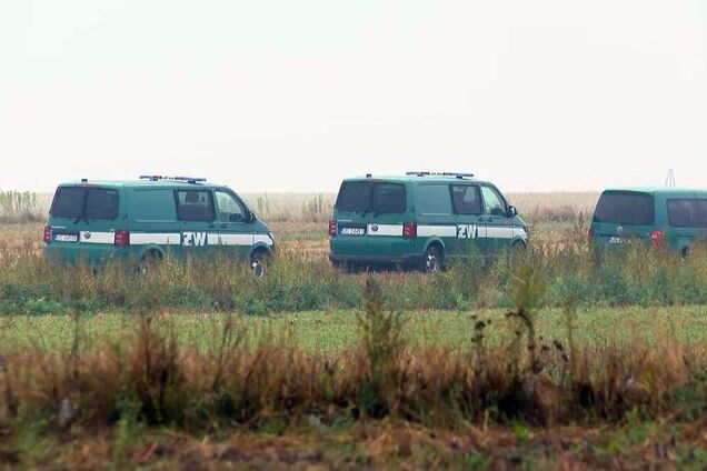 У Польщі підняли спецслужби через уламок ракети у фруктовому саду: що з'ясувалося
