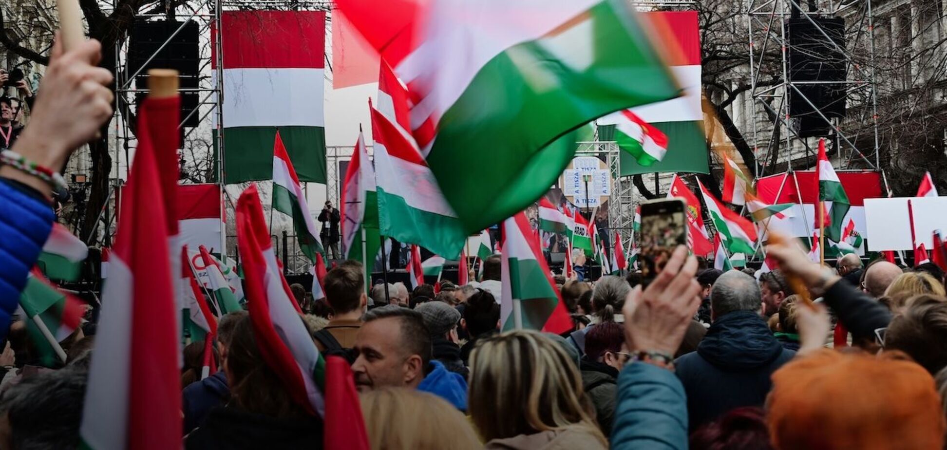 Орбан терпит разгром? Первые результаты подсчета голосов на выборах в Венгрии