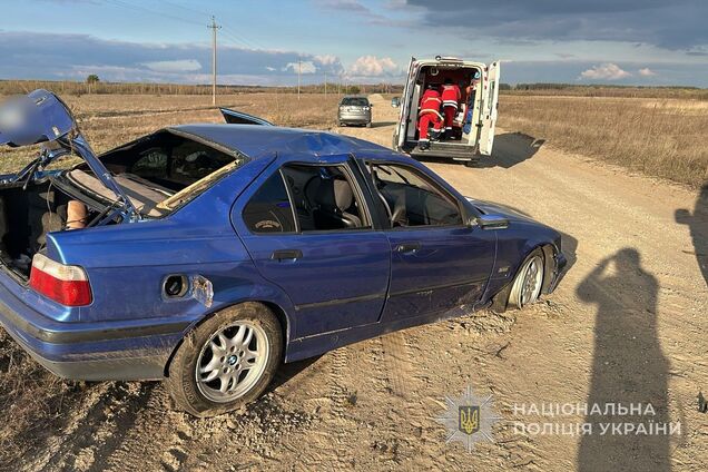 Авто вилетіло з дороги і перевернулося: на Волині у ДТП загинули двоє школярів. Фото