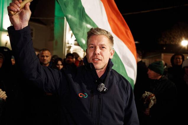 Був у Бучі і вшановував загиблих захисників України: що відомо про Петера Мадяра, який здобув перемогу на виборах в Угорщині