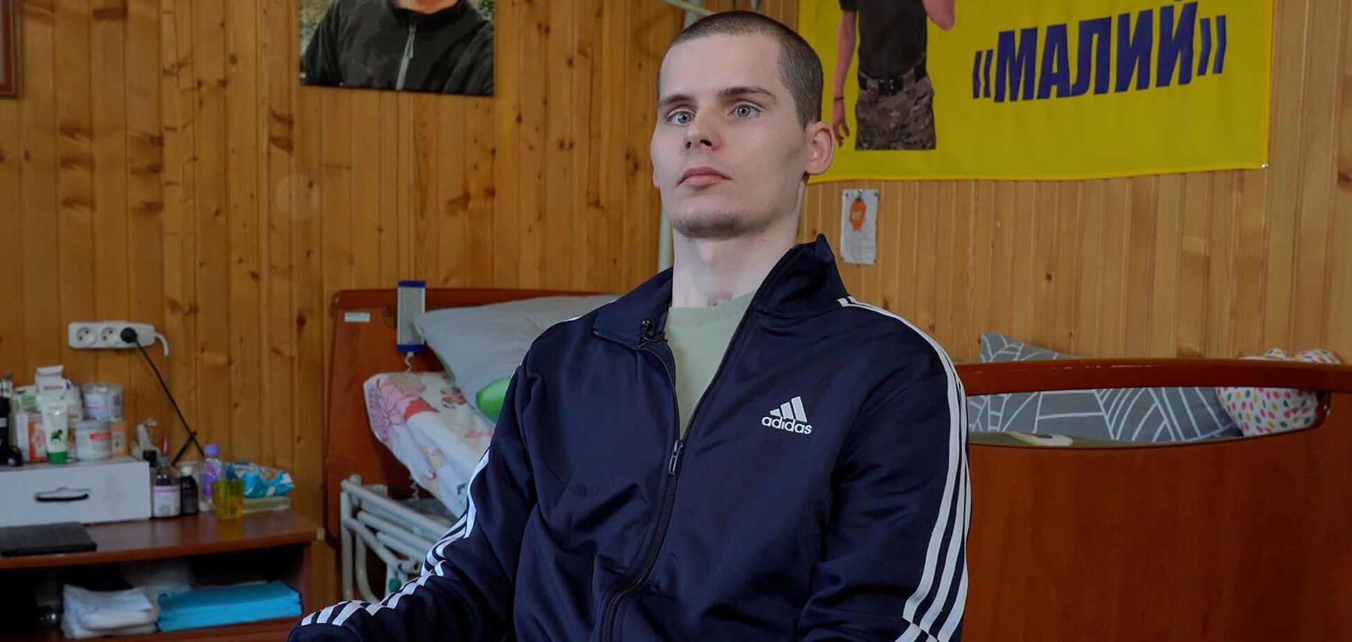 'Более 3 лет мы боремся за жизнь Дениса': мать защитника Украины рассказала свою историю музею 'Голоса мирных' Фонда Рината Ахметова