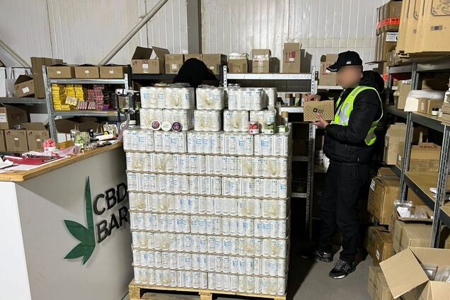 Нацполиция проводит обыски в сети магазинов U420: что известно. Фото