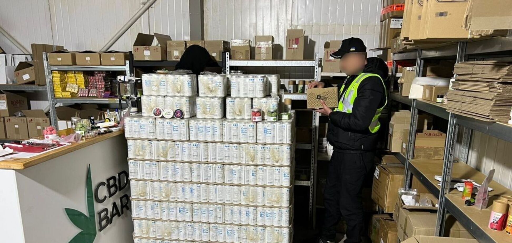 Нацполіція проводить обшуки в мережі магазинів U420: що відомо. Фото