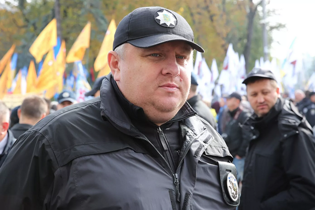 'Доводить відданість  вчинками': у мережі пригадали, як Андрій Крищенко у 2014 році зірвав триколор у Горлівці і відбивався від загарбників. Відео