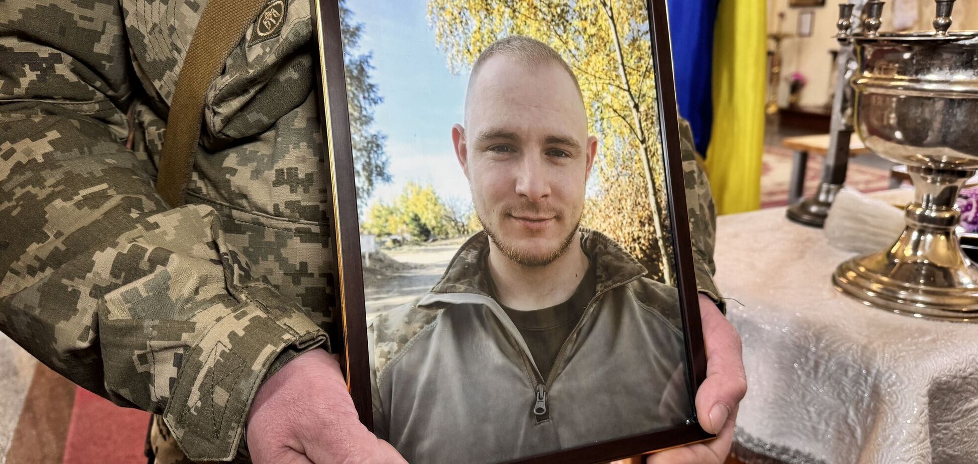 Йому назавжди буде 22: у Полтаві попрощалися із захисником, який загинув на Донеччині. Фото