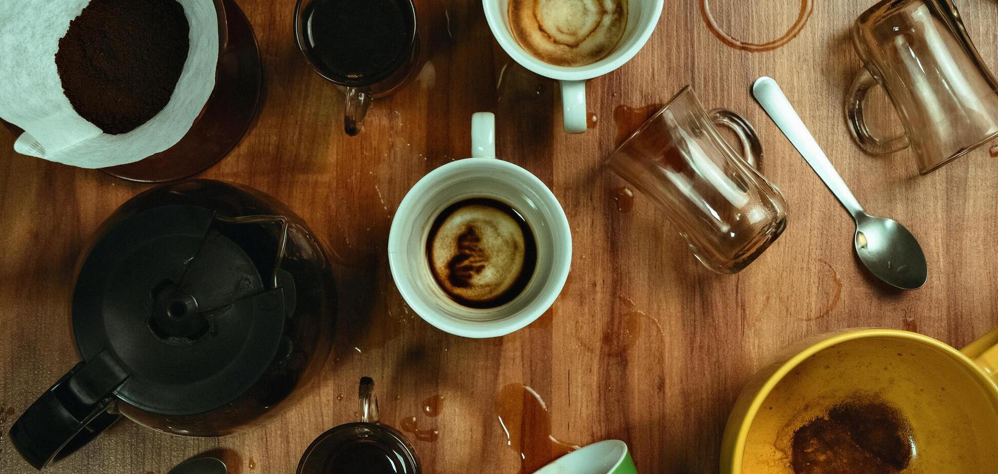 Як видалити водяні сліди з дерев’яних поверхонь: візьміть нетрадиційний продукт