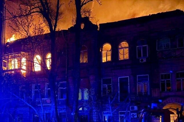 Дніпро був під комбінованою атакою РФ: ворог поцілив по житлових кварталах. Фото і відео