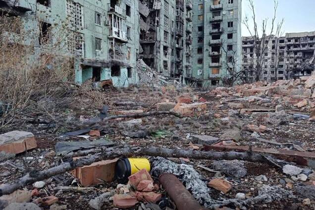 Зруйноване місто Бахмут