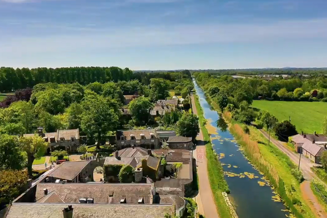 В Ирландии продают целую деревню: сколько стоит