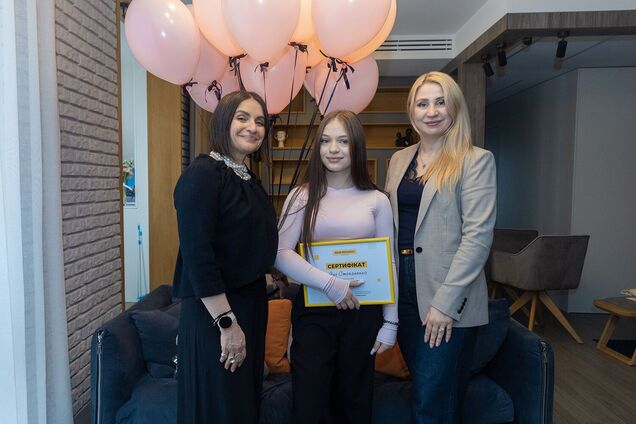 Пример силы и несокрушимости: Фонд Рината Ахметова поможет воплотить мечту 15-летней Яне Степаненко