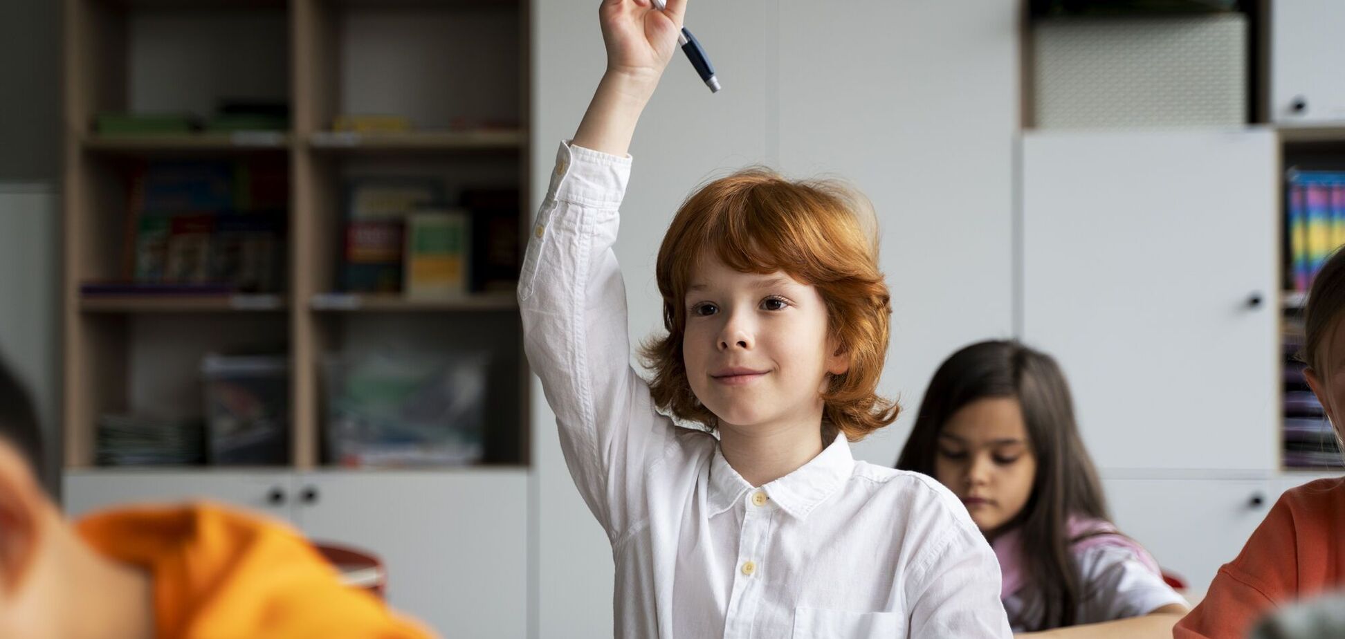 'Бажаючі, до дошки!' Что не так с фразой, которую любили говорить учителя в 90-х