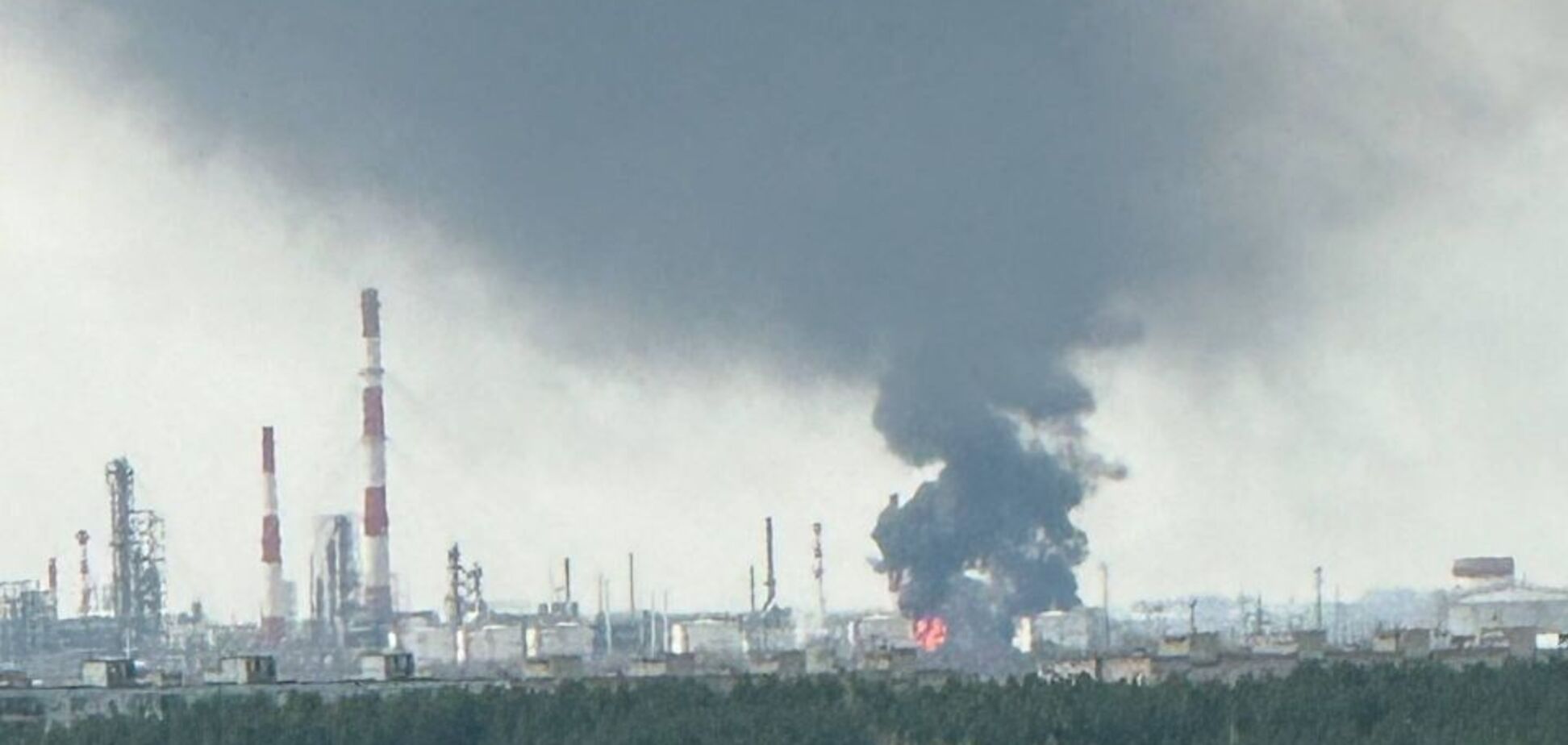 Українські дрони уразили чотири об’єкти нафтопереробної галузі РФ: в Генштабі розповіли про наслідки