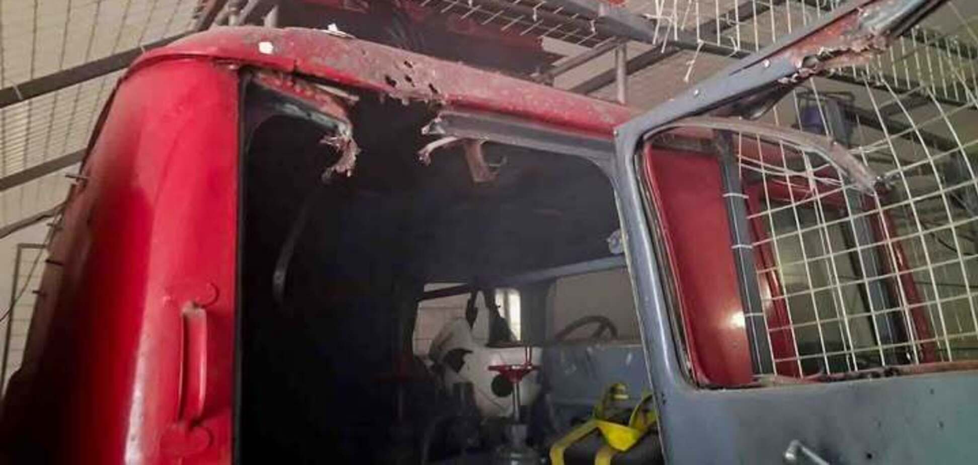 Росія атакувала пожежну частину на Сумщині, є пошкодження. Фото