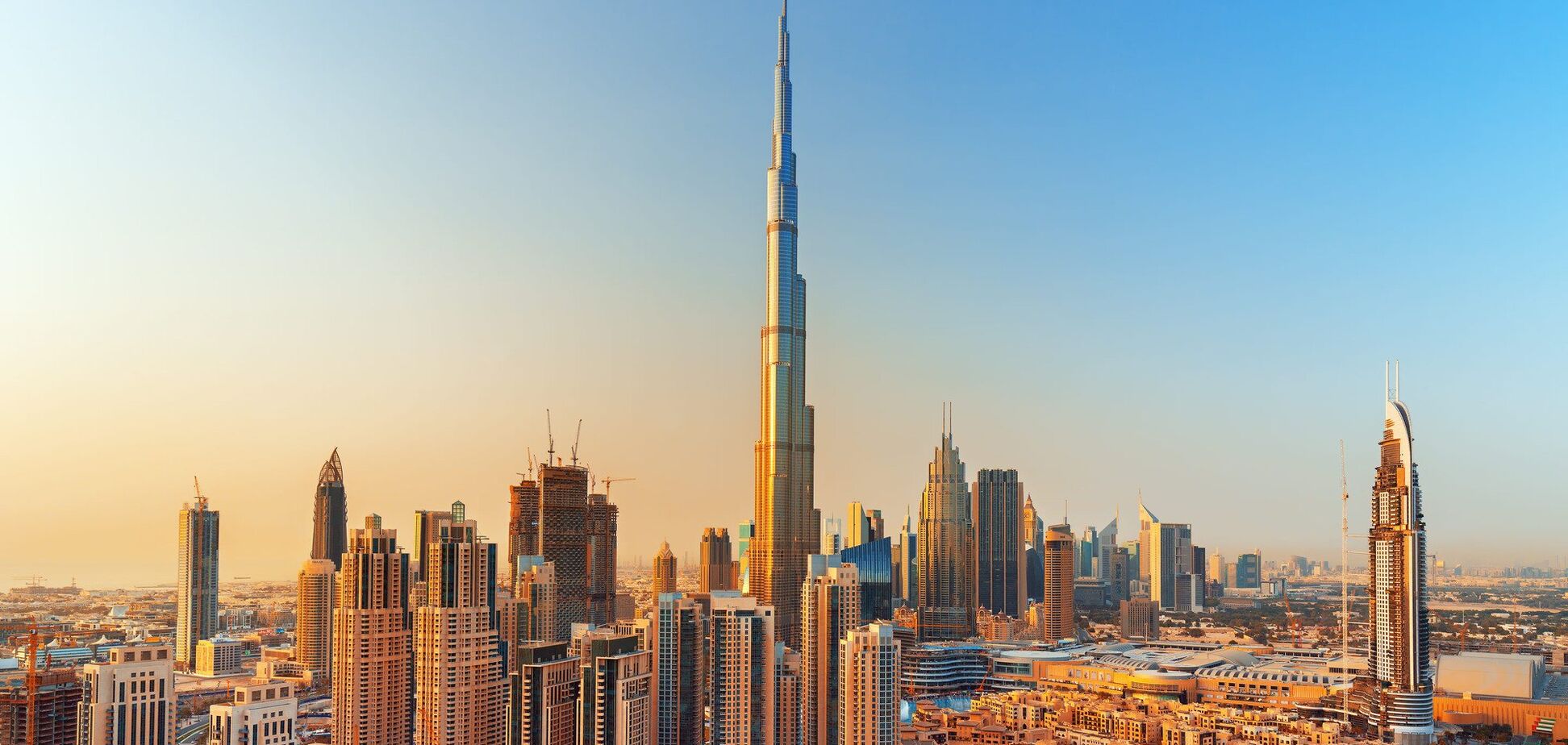 'Страх нікуди не зник': як Дубай повертається до звичного життя після обстрілів Ірану