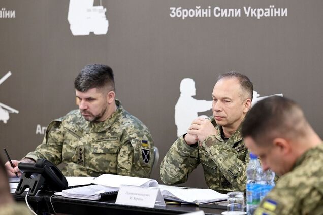 ЗСУ змагаються з ворогом на трьох напрямках: Сирський розкрив деталі