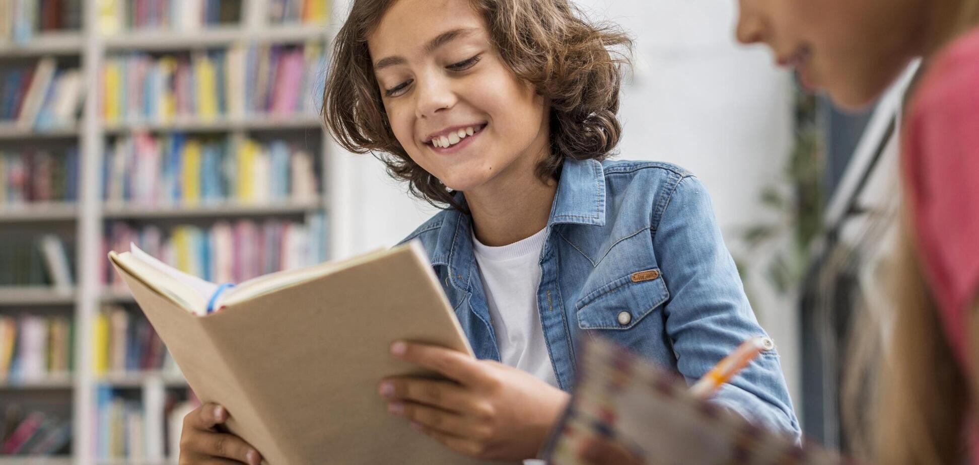 Швеція повертає підручники в школи: що пішло не так з 'освітою у смартфоні' та чому Україні варто замислитись