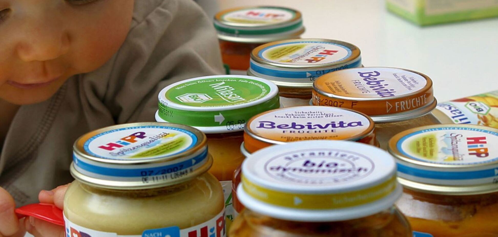 В Австрии обнаружили яд в детском питании: как распознать опасные банки