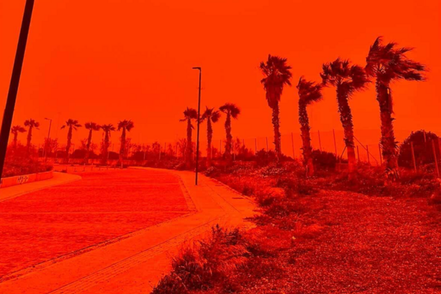 'Апокаліптичні кадри': Крит накрила потужна пилова буря. Фото і відео