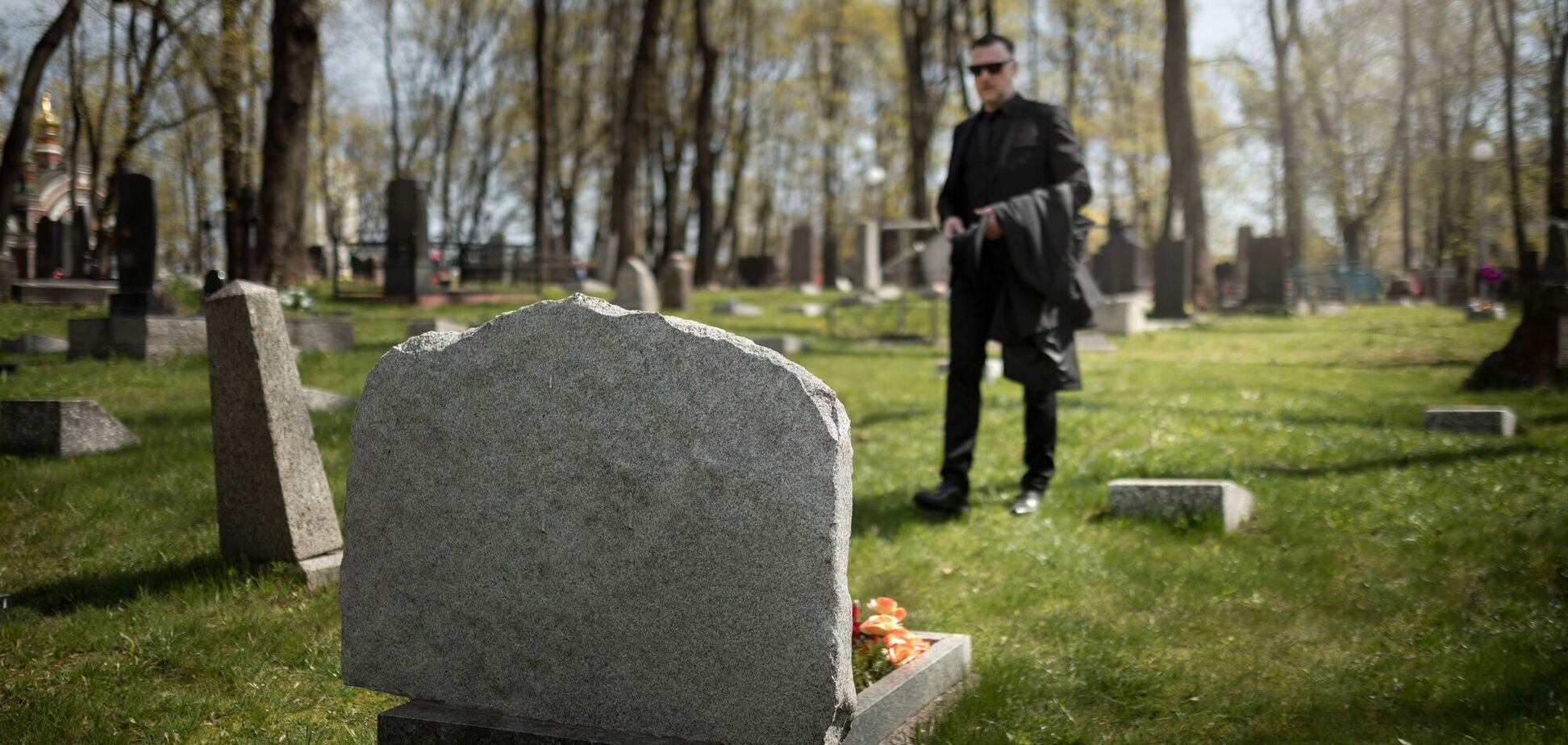 Чи можна прибирати на цвинтарі у Вербну неділю та Страсний тиждень