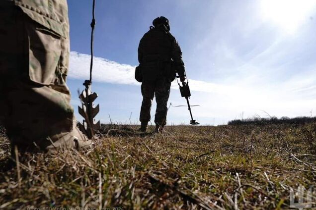 Контролировать весь процесс гуманитарного разминирования должен один орган, это позволит не допустить коррупцию в отрасли, – Владимир Байда