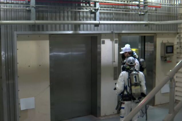 Историческая пилотируемая миссия NASA на Луну под угрозой срыва? Как проходит подготовка к запуску