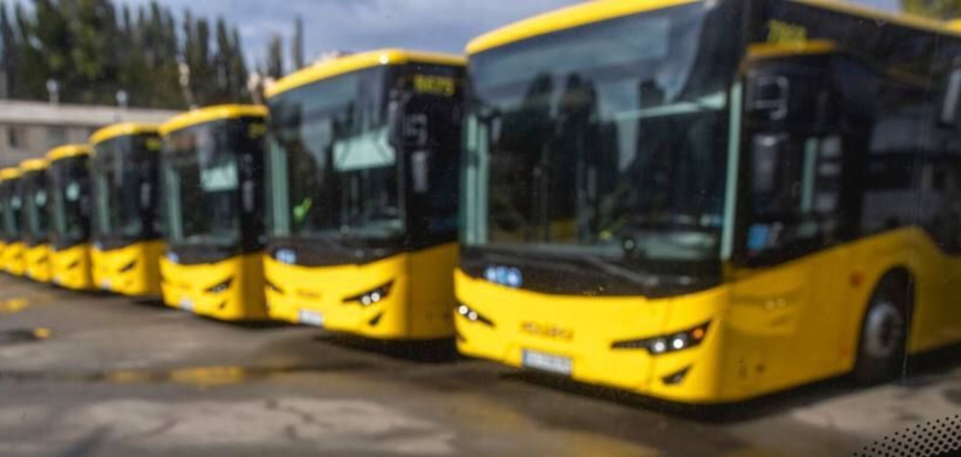 Транспорт для комфорту й безпеки: на вулицях Києва з'явилися ще 20 нових автобусів, придбаних у Туреччині. Відео