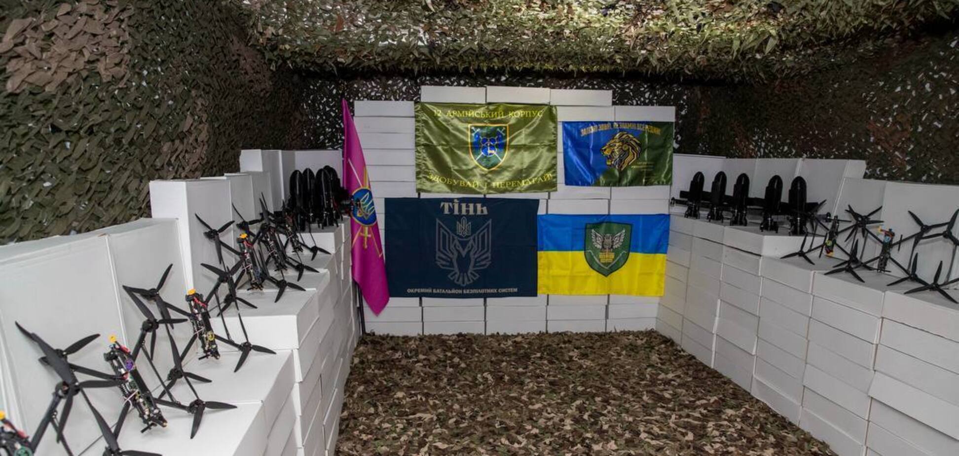 Київ передав ще 3 тисячі БпЛА захисникам України. Фото