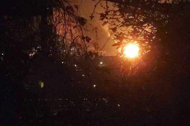 После четырех суток пожара – повторный удар: БпЛА атаковали Туапсе, россияне проснулись от взрывов. Фото и видео