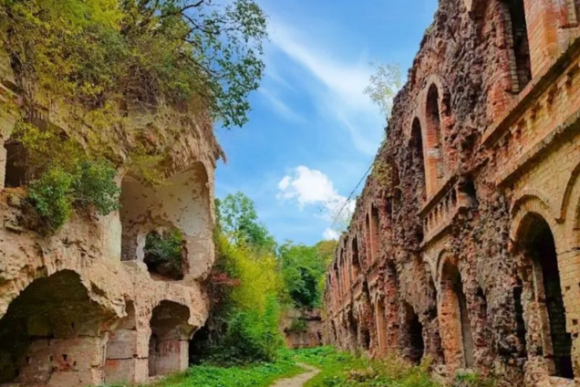 Не лише Тараканівський форт: топ-3 локацій на Рівненщині, які варто відвідати до літа