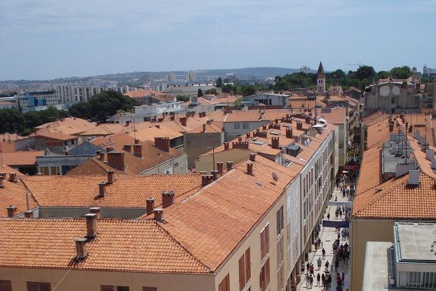 Поєднує історію, культуру і пляжі: де розташоване найкраще приморське місто Європи