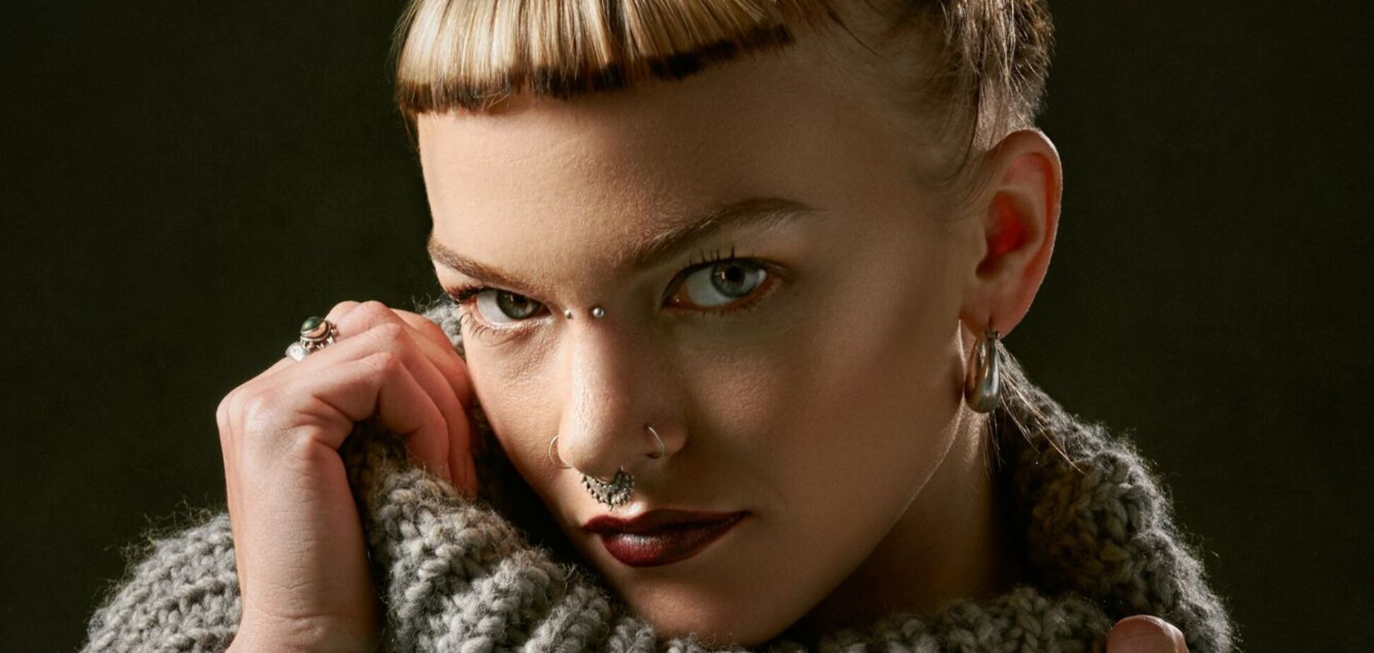 Идеальные для тонких волос: 8 современных причесок, которые создают иллюзию объема