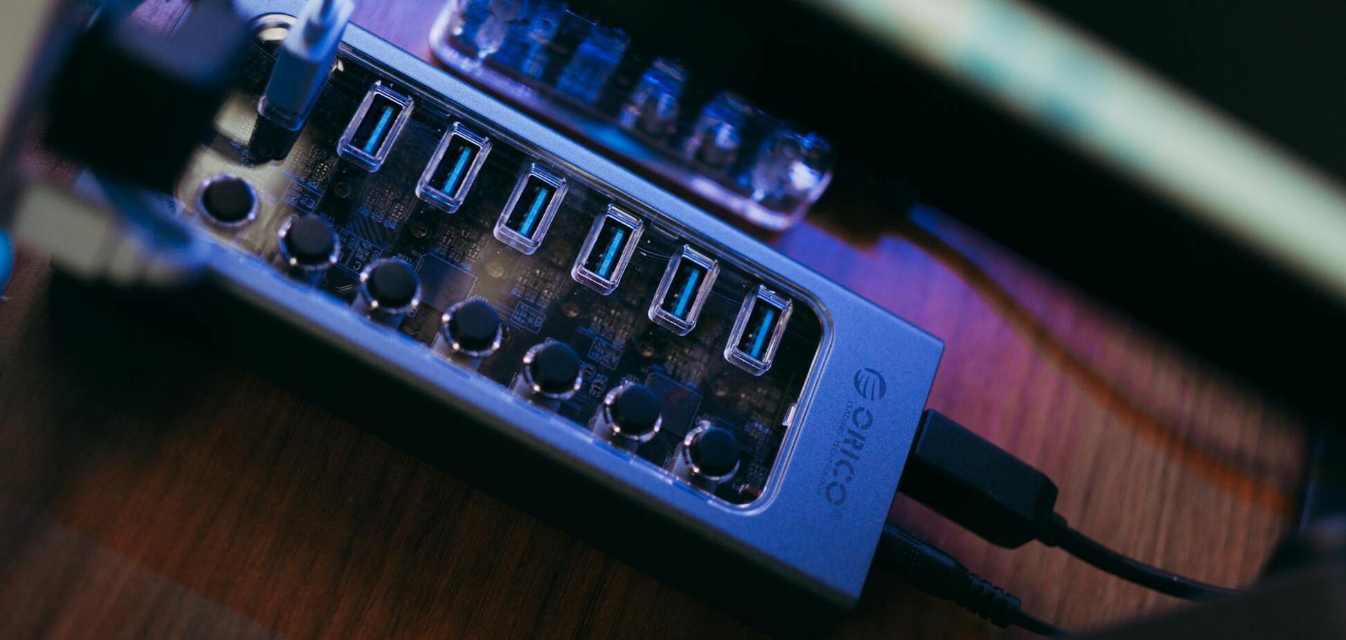 Черный или синий: какой USB порт работает быстрее