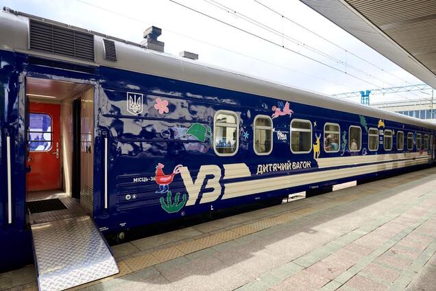 В Україні почали курсувати 'оновлені' поїзди на важливих маршрутах