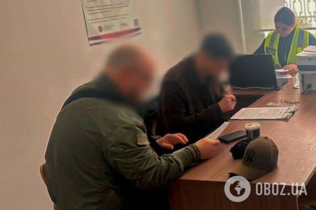 Выманил у волонтеров 1,5 млн грн под видом приобретения дронов для ВСУ: в Киеве разоблачили злоумышленника. Фото