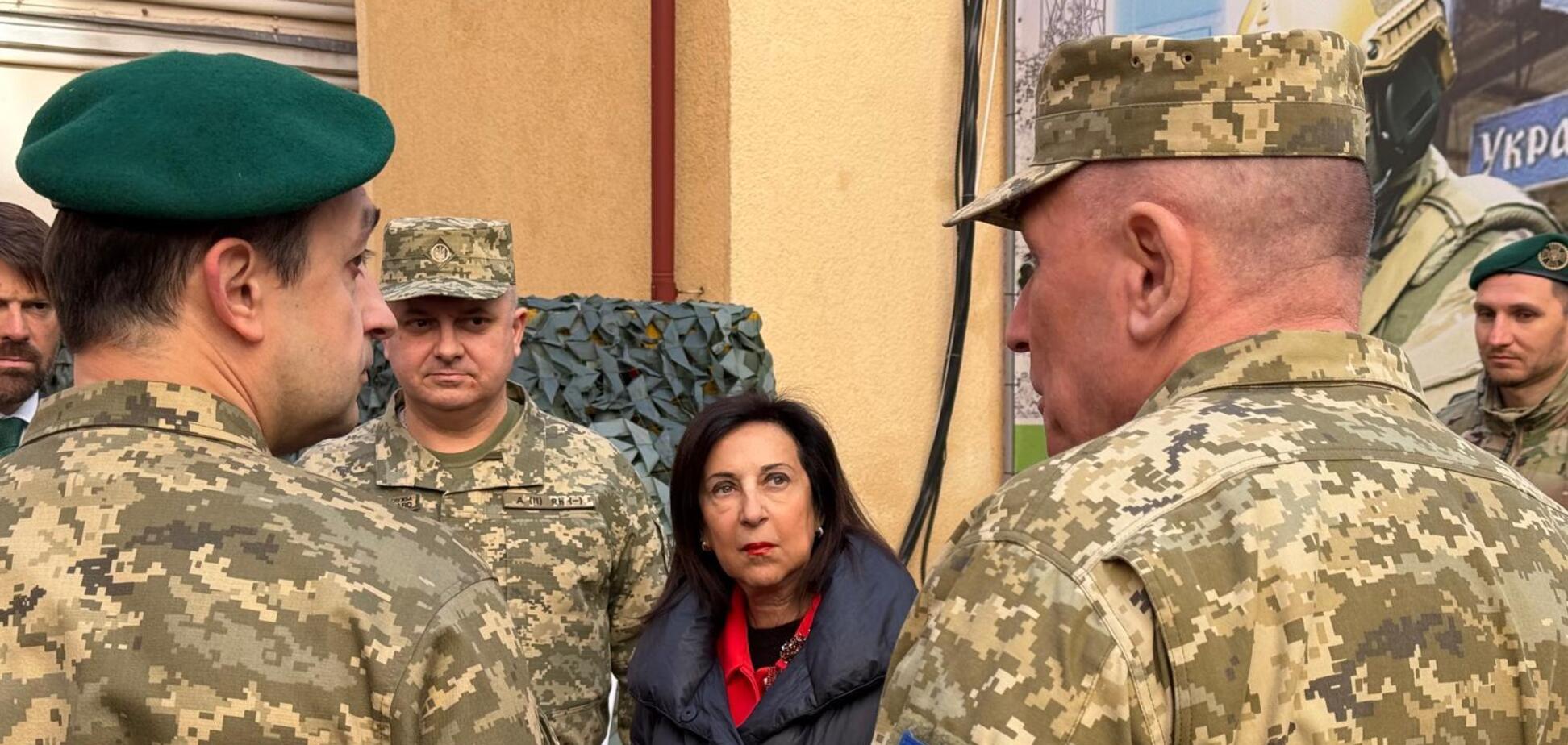 Министр обороны Испании прибыла с визитом в Киев. Фото